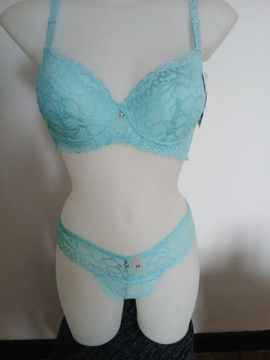 ENSEMBLE DE LINGERIE