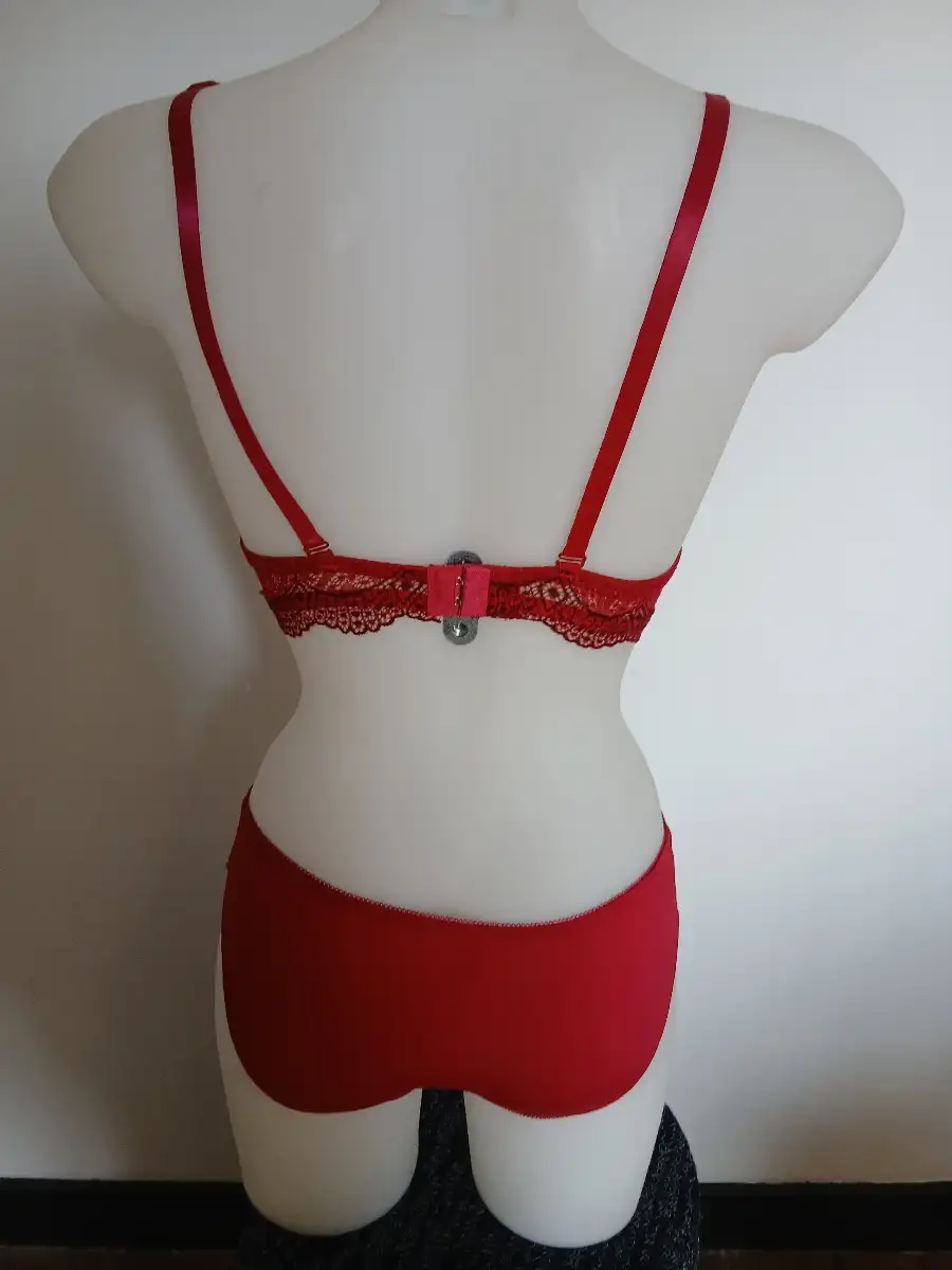 ENSEMBLE DE LINGERIE