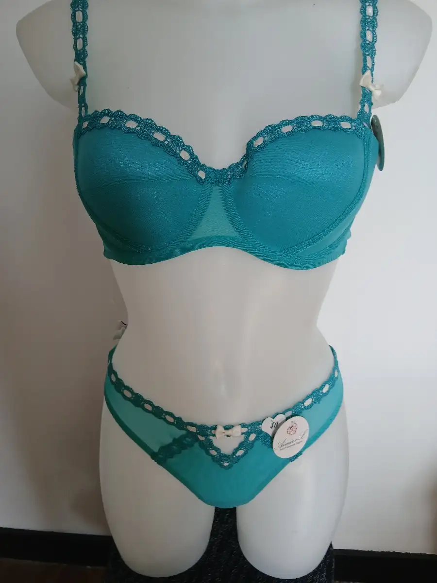 ENSEMBLE DE LINGERIE
